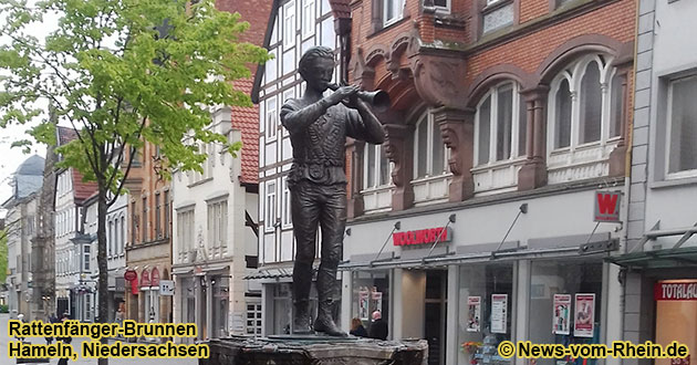 Rattenfngerbrunnen in Hameln Niedersachsen